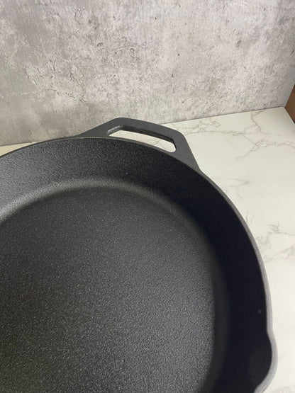 12” Fresh Australian Cast Iron Pre-Seasoned Pan New Unboxed Cooking