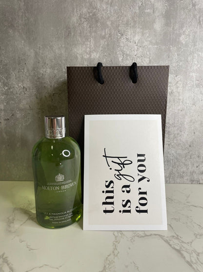 Molton Brown Bath And Shower Gel 300ml Lily And Magnolia Blossom With Gift Bag 