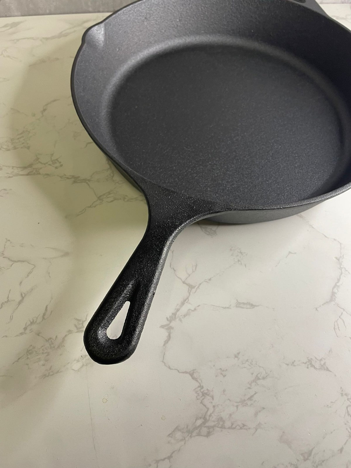 12” Fresh Australian Cast Iron Pre-Seasoned Pan New Unboxed Cooking